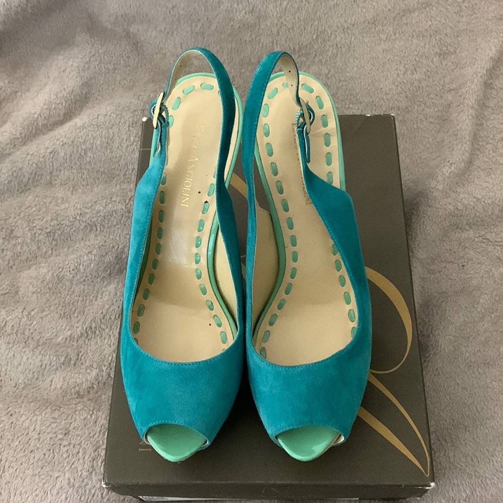 Enzo Angiolini turquoise suede and patent leather sling backs